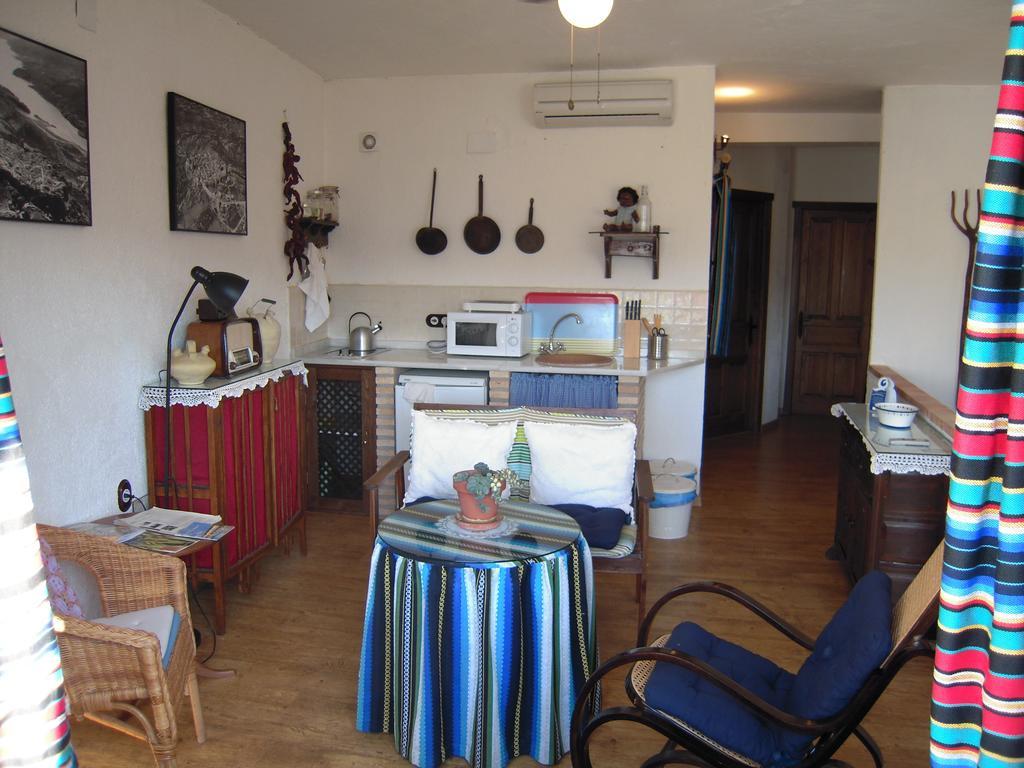 오르노스 La Casa De La Abuela Clotilde 게스트하우스 객실 사진