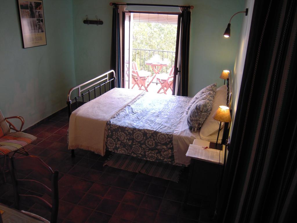 오르노스 La Casa De La Abuela Clotilde 게스트하우스 객실 사진