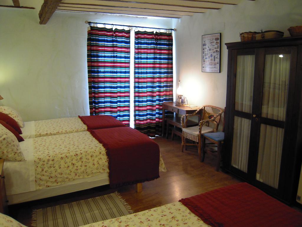 오르노스 La Casa De La Abuela Clotilde 게스트하우스 객실 사진